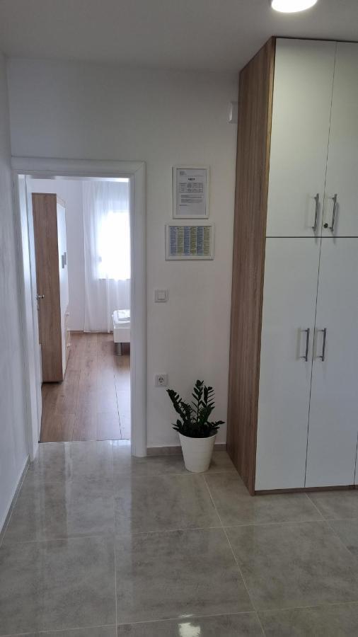 Apartmani Mali Selce Exterior foto