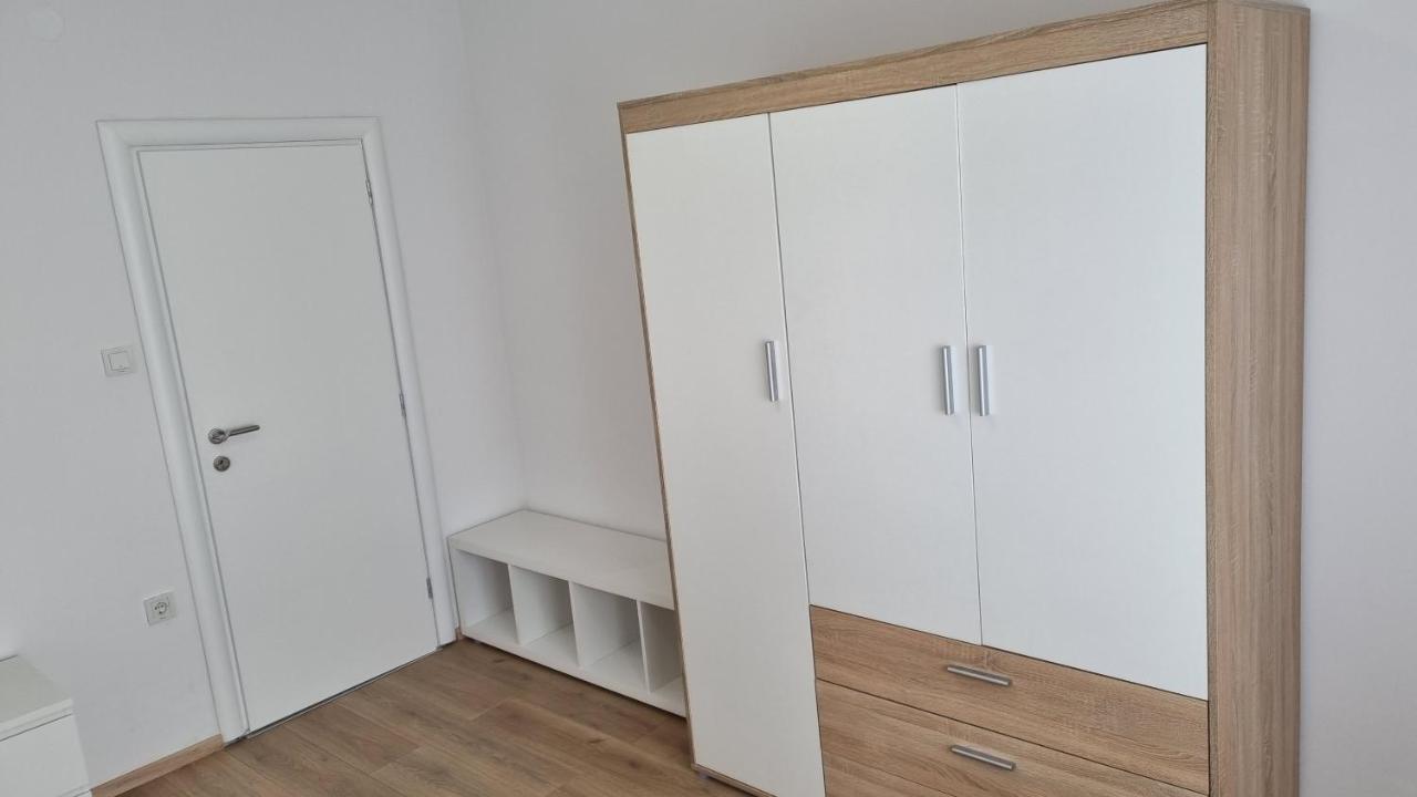 Apartmani Mali Selce Exterior foto